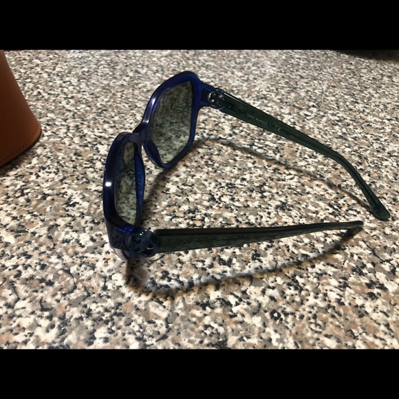 Stunning Tory Burch exclusive sunglasses - Picture 3 of 4